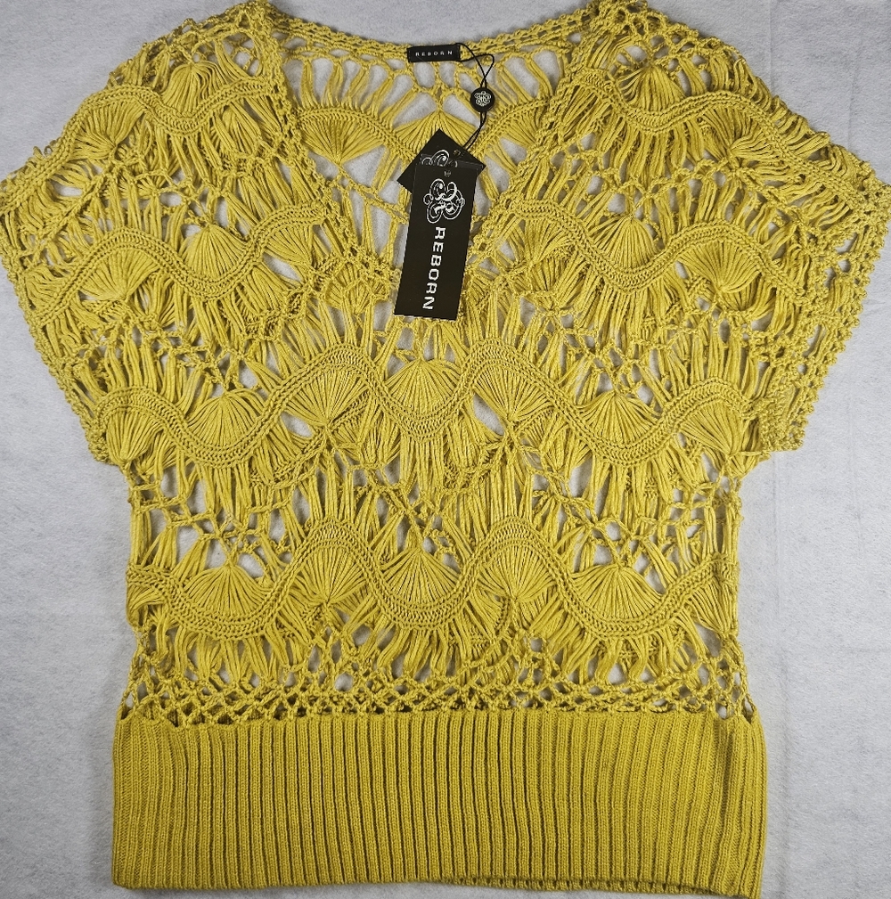 Reborn Mustard Yellow Crochet Women's Blouse Size Medium - Picture 2 of 5
